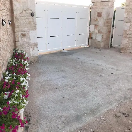 فندق مبيت وإفطار Tiche 3*